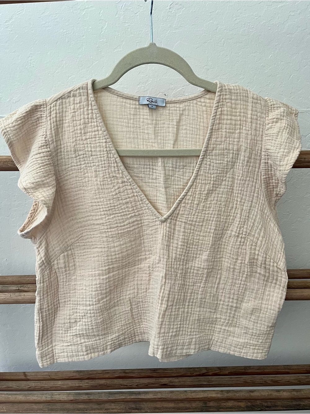Rails Cream Gauze V-Neck Crop Top
